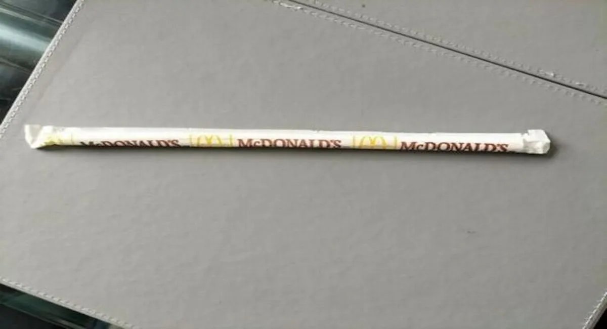 Одна з найдорожчих соломинок у світі