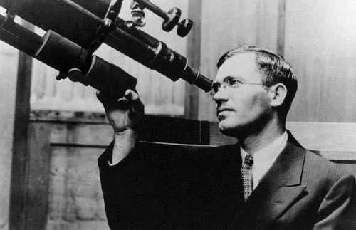 Клайд Томбо — американський астроном