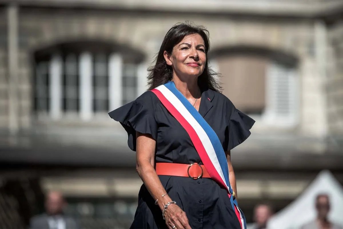 Анн Ідальго заявляє, що не хоче бачити російську збірну в Парижі Анн Ідальго заявляє, що не хоче бачити російську збірну в Парижі