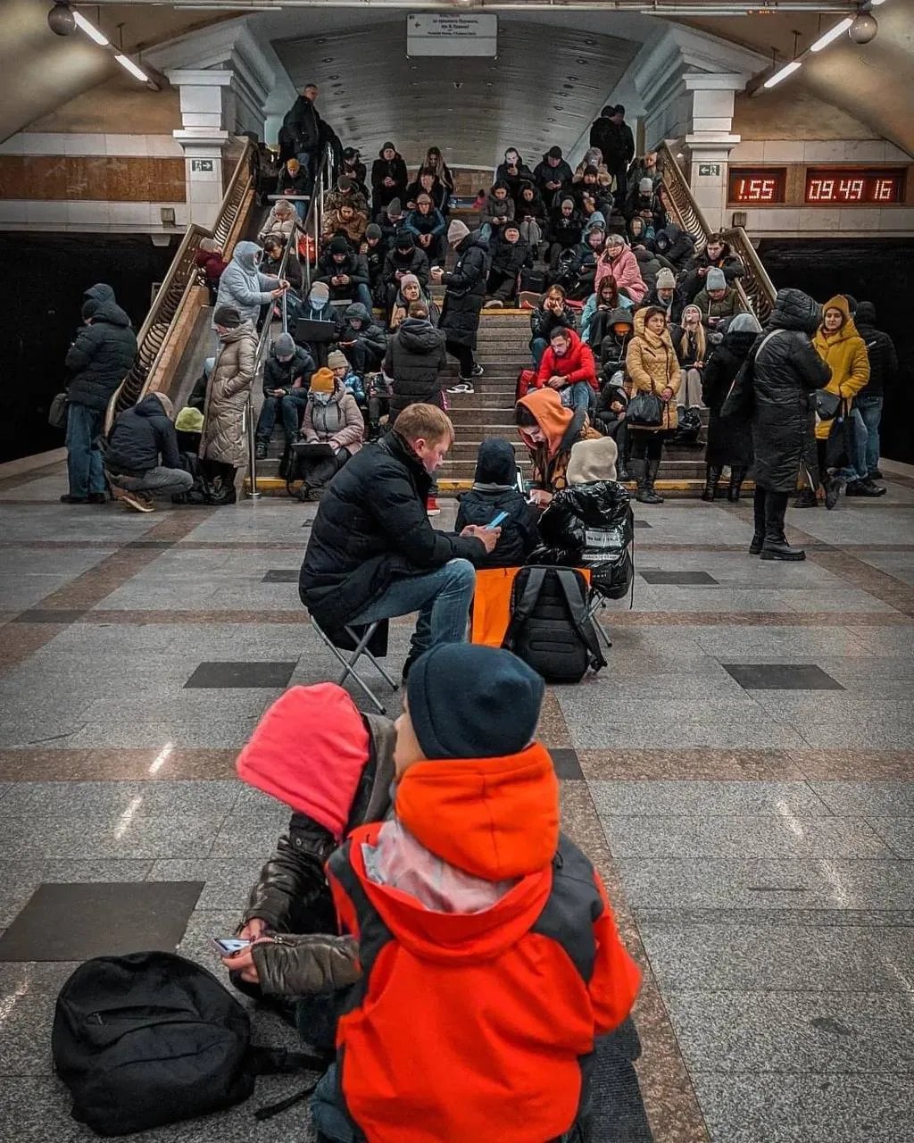 Метро заполнено людьми. Фото: Павел Заярный