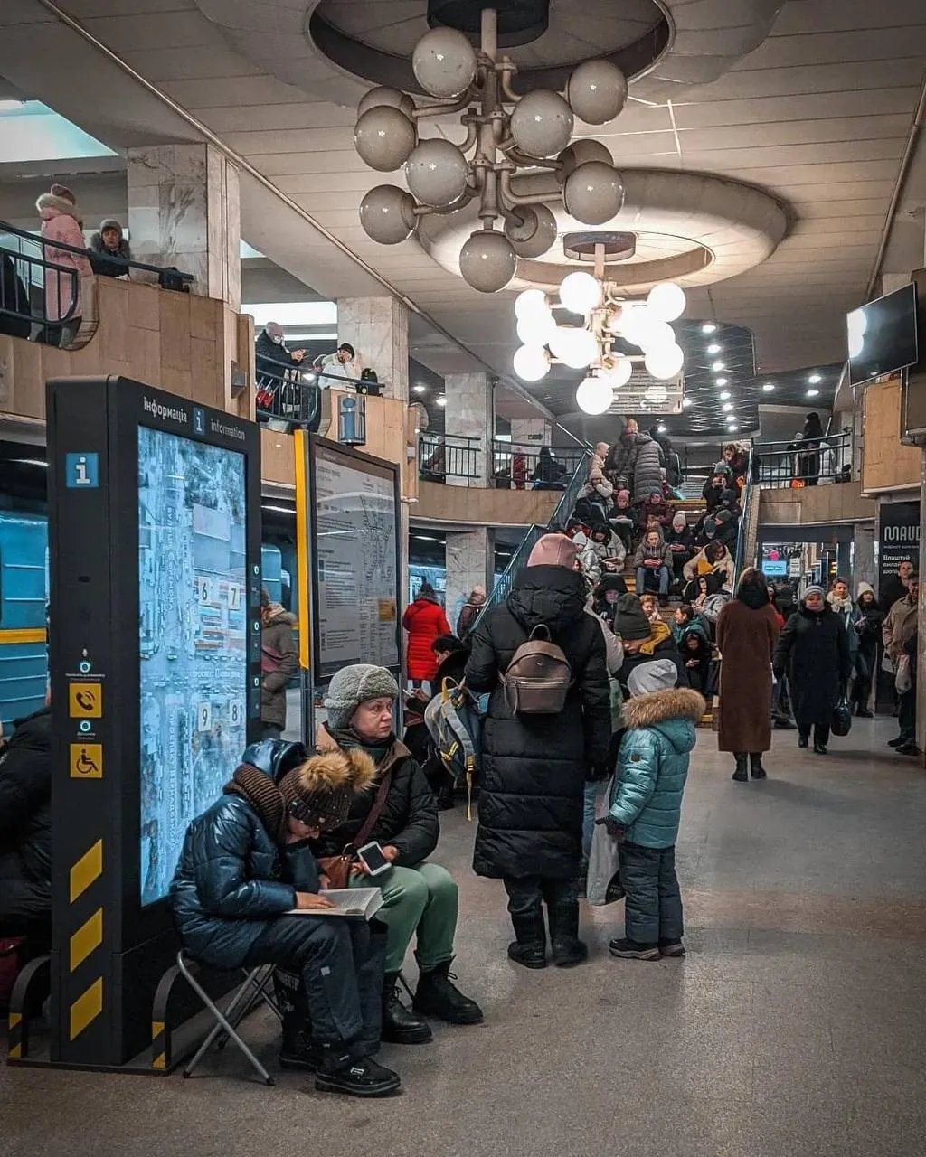В метро было много детей. Фото: Павел Заярный