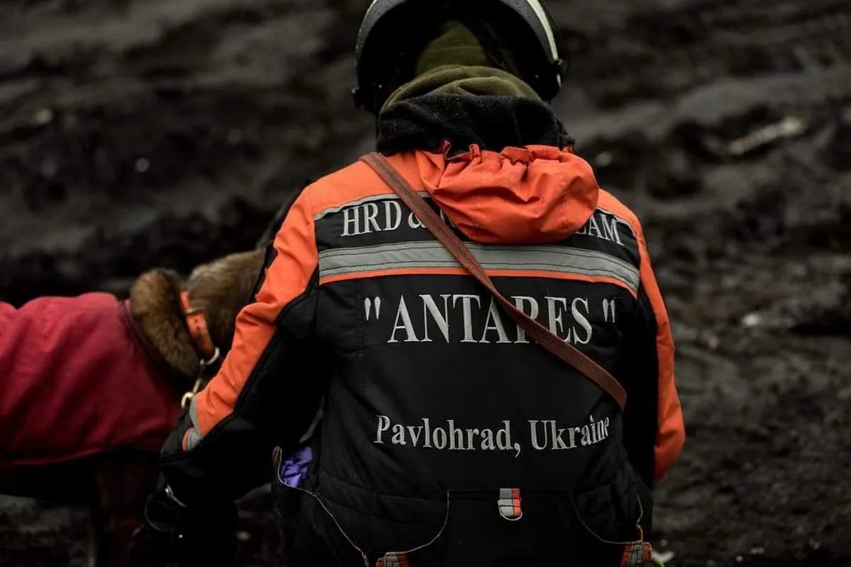 Павлоградський пошуково-рятувальний  кінологічний загін "Антарєс" Павлоградський пошуково-рятувальний  кінологічний загін "Антарєс"
