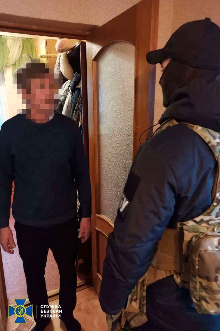 СБУ завітала додому до зрадника