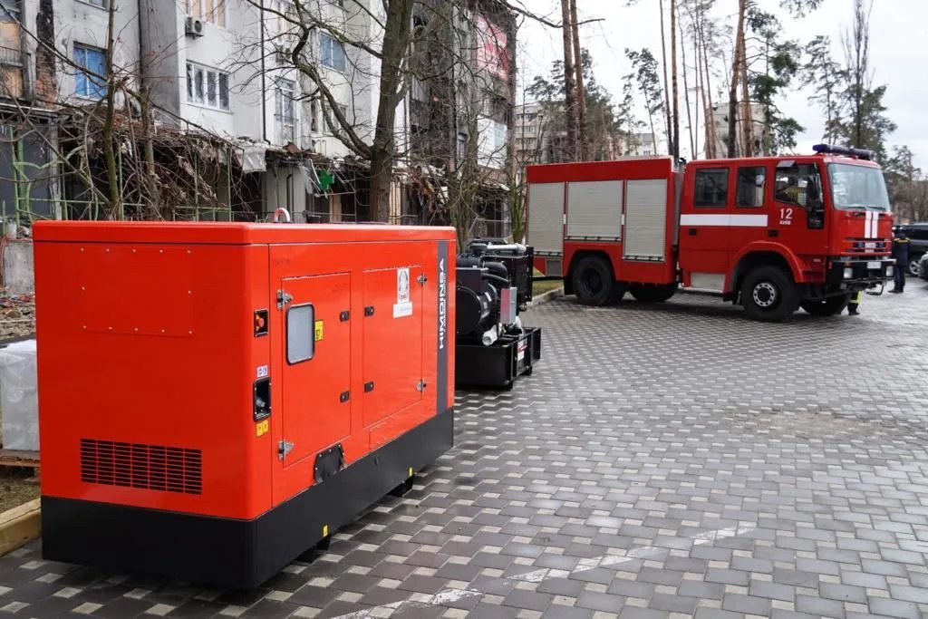Италия передала спасателям Киевщины современные генераторы