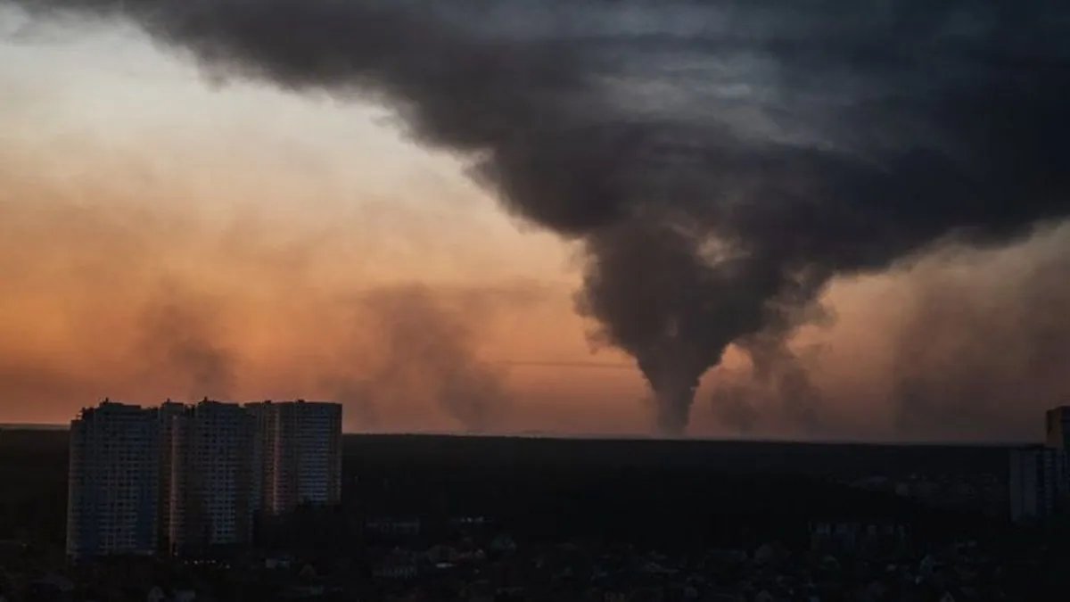 Початок війни. Дим над Гостомелем, Бучею та Ірпенем