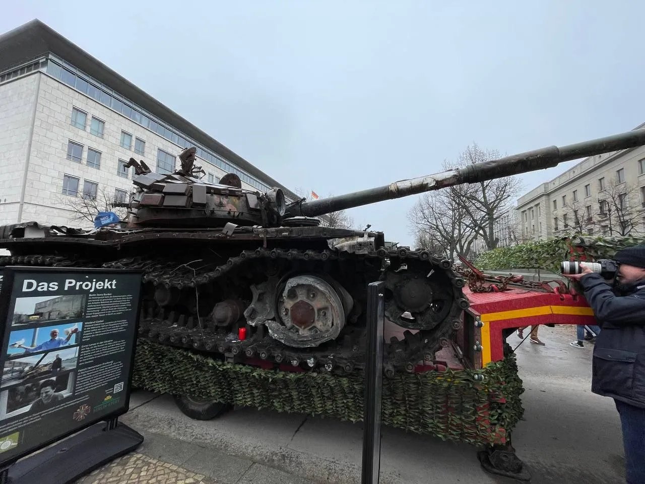 Російські танки в Берліні: самі не дійшли, їх привезли українці 2