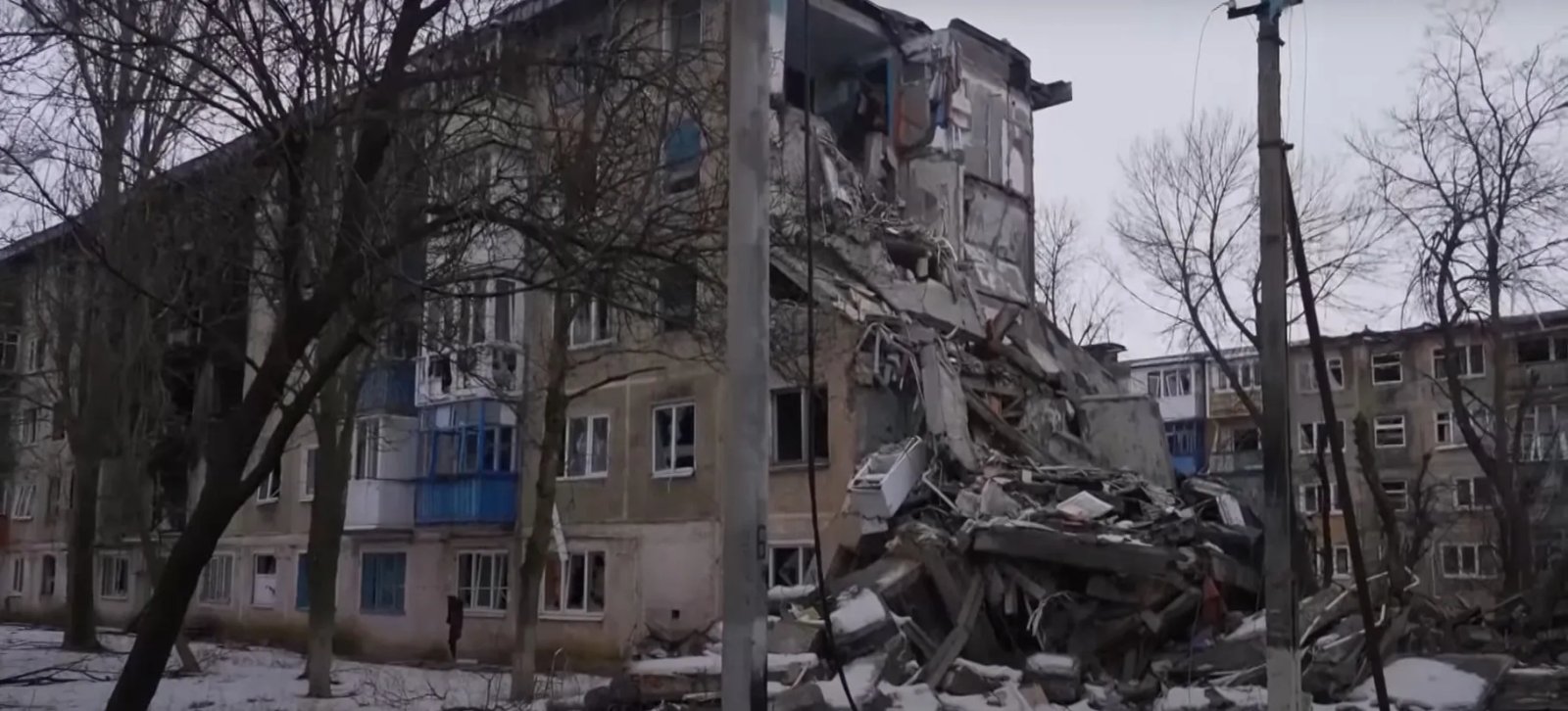 Житловий будинок, куди влучили росіяни