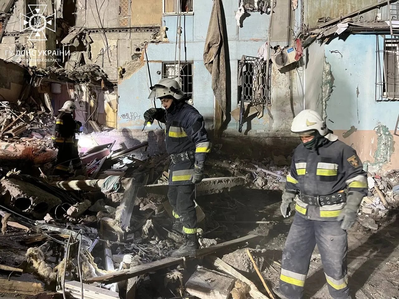 Ракетний удар по багатоповерхівці у Запоріжжі: кількість загиблих зросла до 10 осіб 4