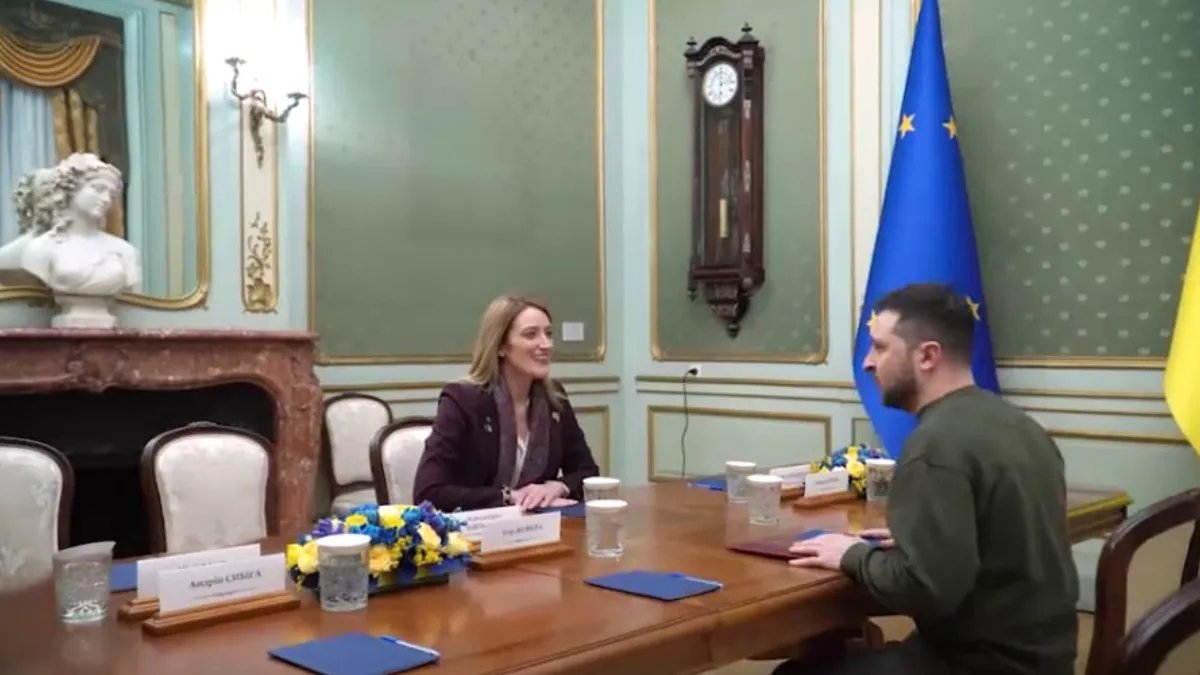 Зеленський у Львові зустрівся з президентом ЄП Робертою Мецолою. Обговорили початок вступу України в ЄС вже цього року 1