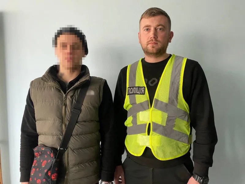 Не сподобався зовнішній вигляд. У Києві перехожий жорстоко побив підлітка 1