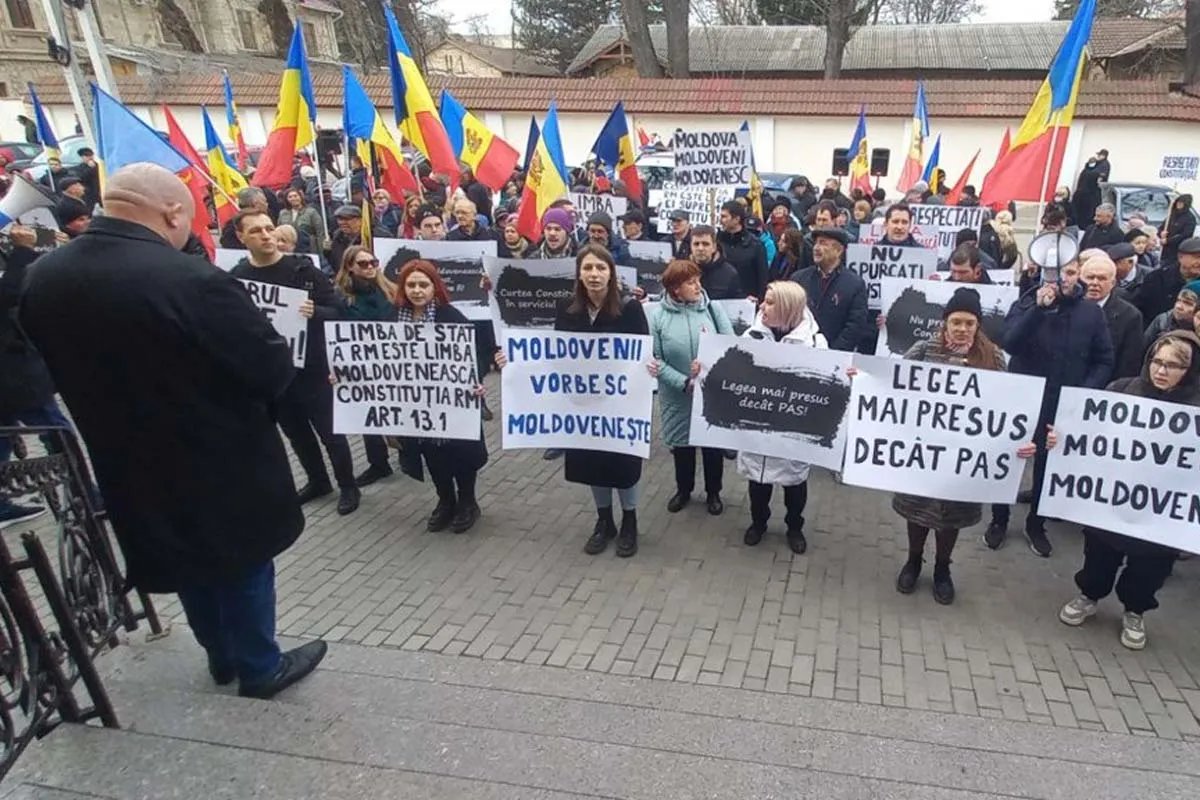 Комуністи за мову Комуністи за мову