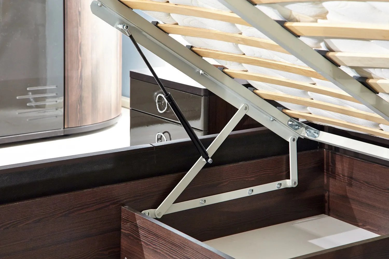 Кровати с подъёмным механизмом: как выбрать лучшую 3