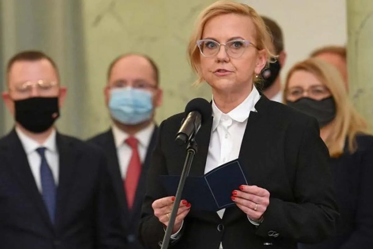 польська міністерка польська міністерка