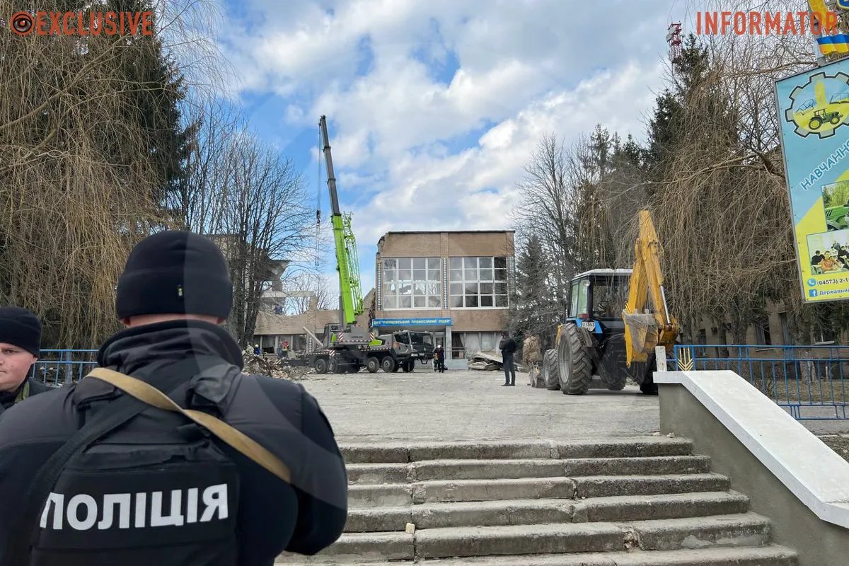 На місці події працюють всі служби На місці події працюють всі служби