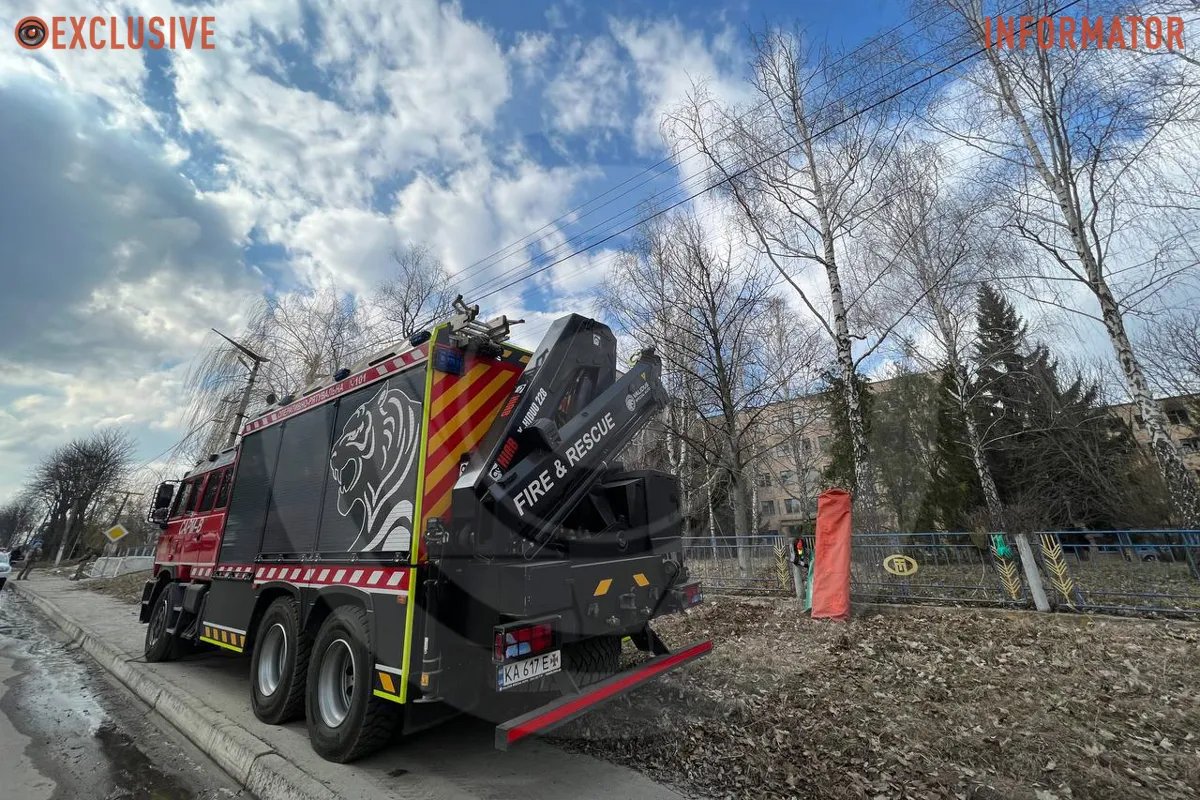 На місці працюють всі служби На місці працюють всі служби