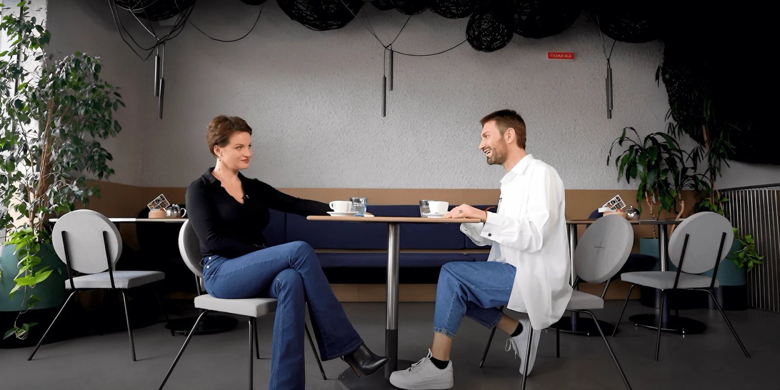 «Артист має заробляти на квітках»