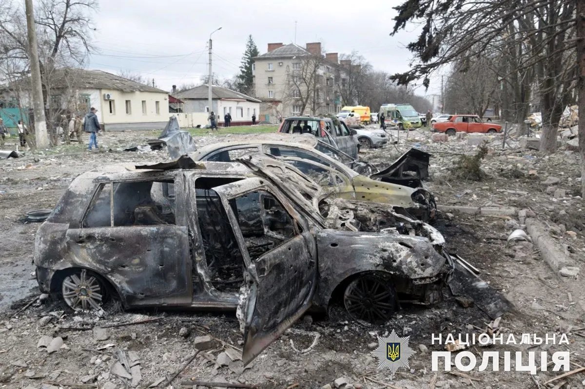Внаслідок ракетного удару по центру Слов'янська зросла кількість поранених та загиблих 3