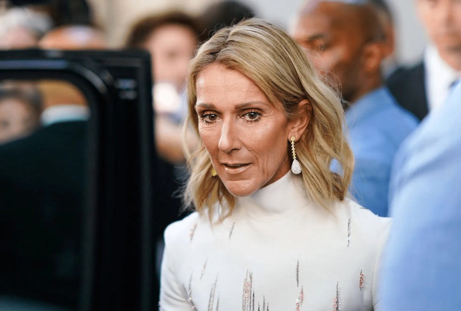 Співачці доведеться вчитися жити з невиліковною хворобою