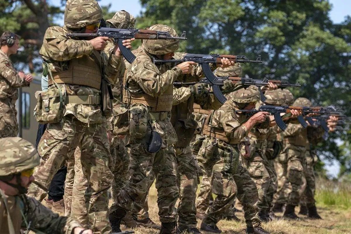 Українські військові Українські військові