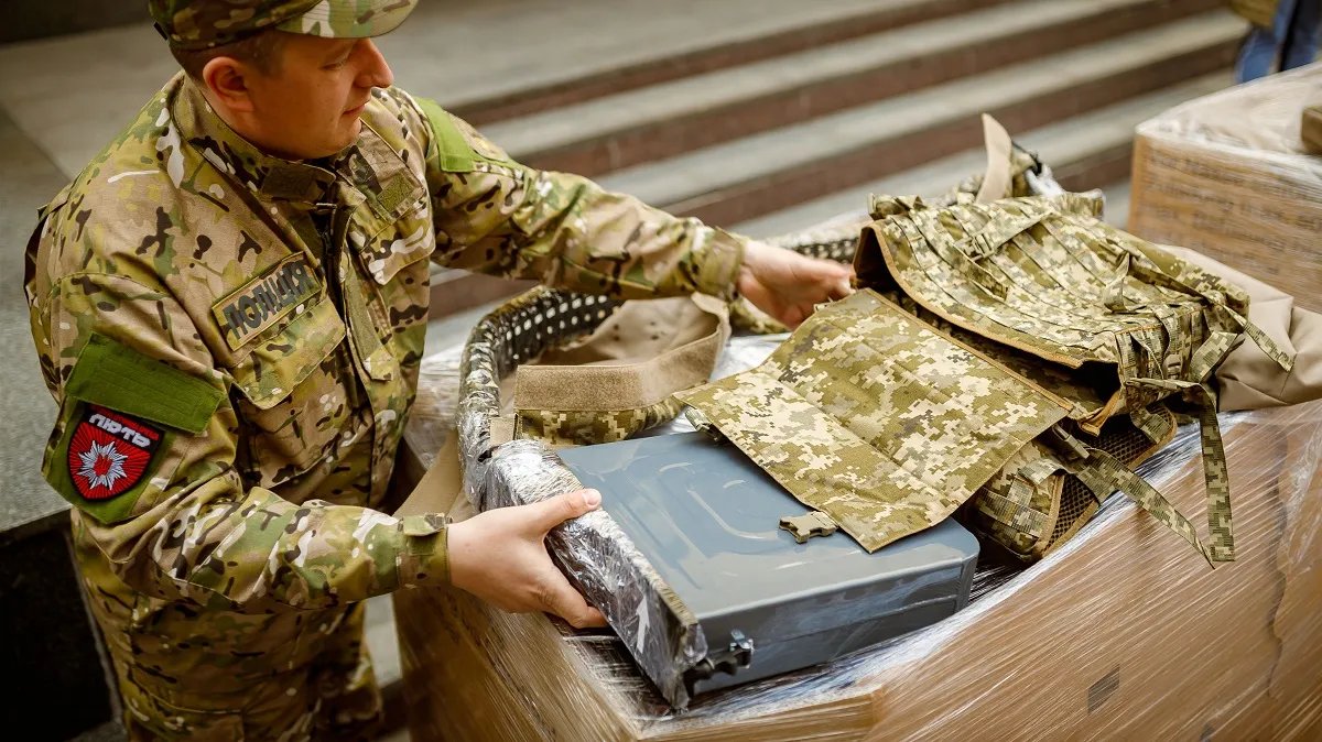 Загальна сума допомоги від Нової пошти Гвардії наступу майже 2,5 млн грн Загальна сума допомоги від Нової пошти Гвардії наступу майже 2,5 млн грн