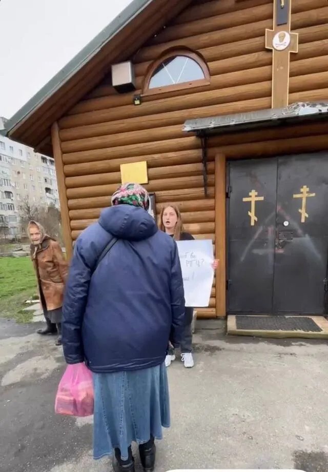 «Кто начал войну? Щирые украинцы!»: верующие УПЦ МП во Львове попали в громкий скандал 2