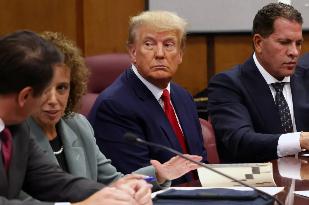 Дональд Трамп на судовому засіданні