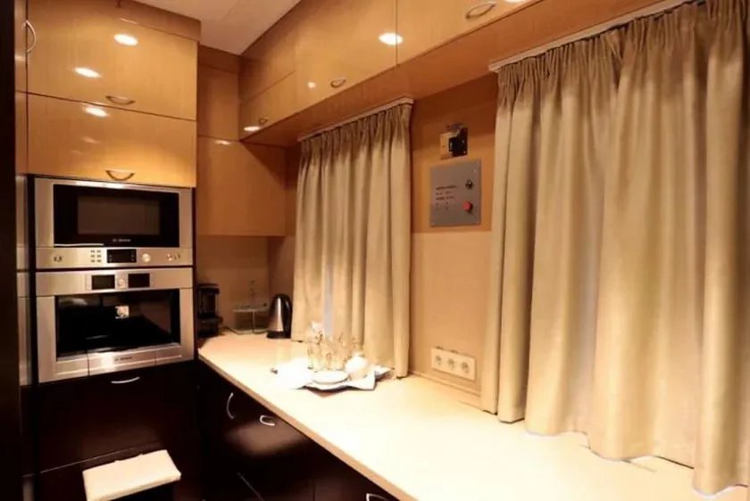 На кухні спецвагона є все необхідне