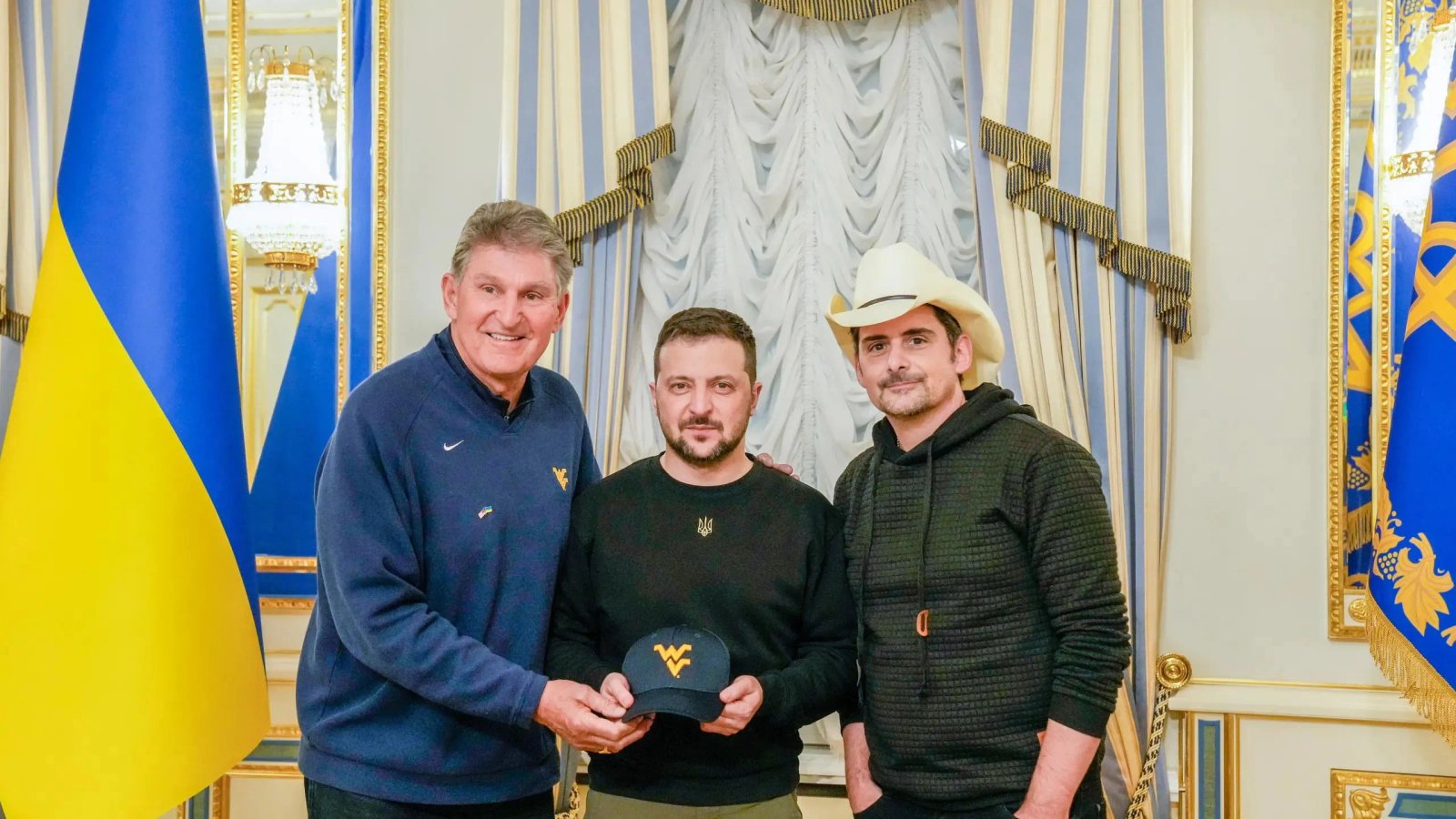 Джо Менчін, Володимир Зеленський та Бред Пейслі