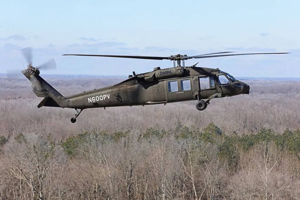 Бійці ГУР опанували легендарний американський вертоліт Black Hawk: у Буданова показали відео 1