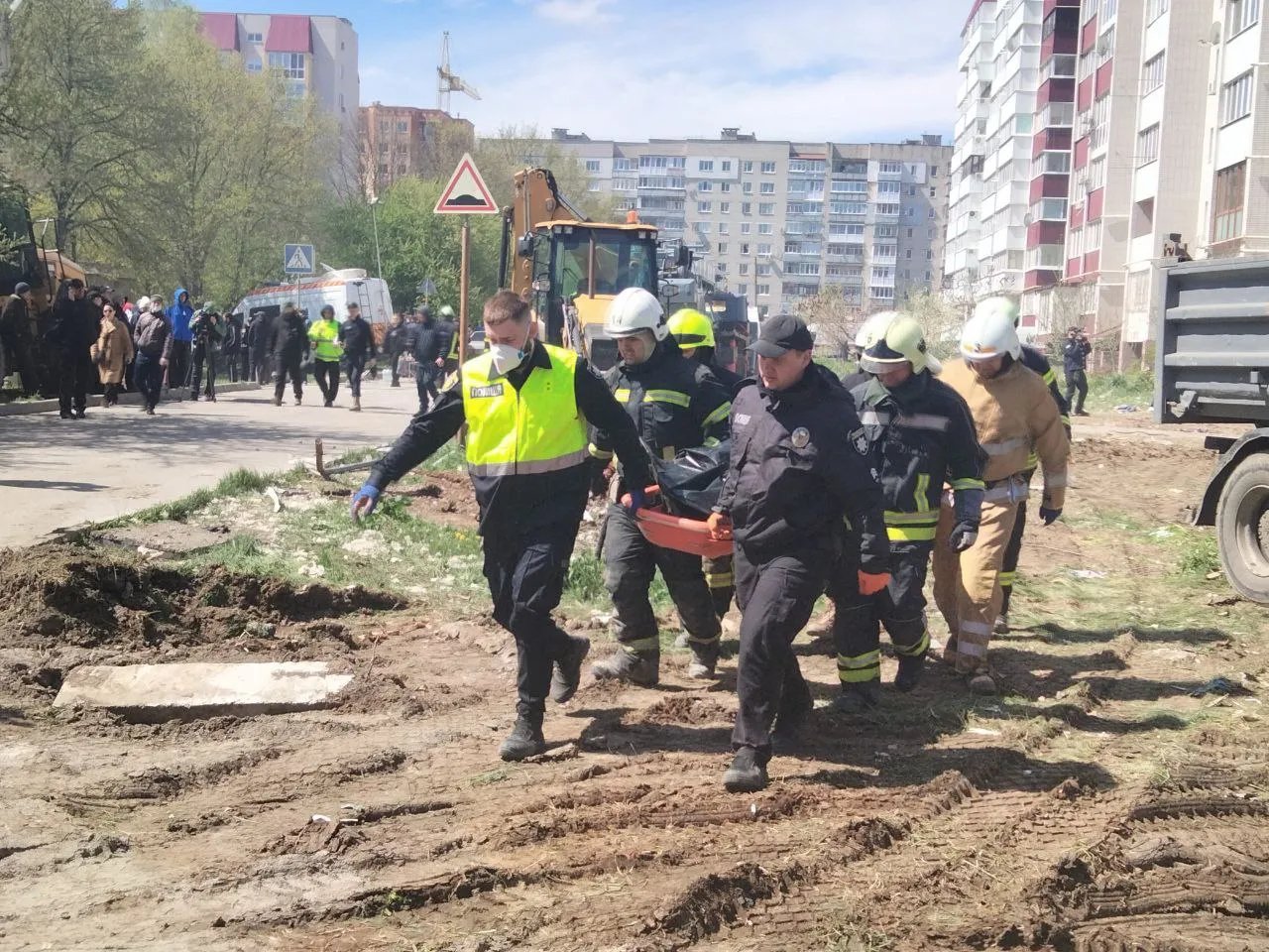 тіло загиблого, Умань, 28 квітня тіло загиблого, Умань, 28 квітня