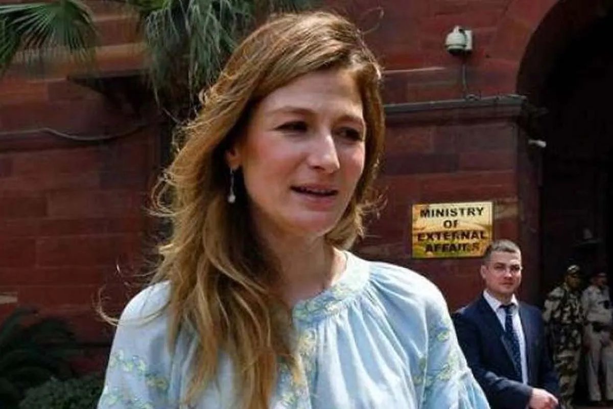 Еміне Джапарова Еміне Джапарова