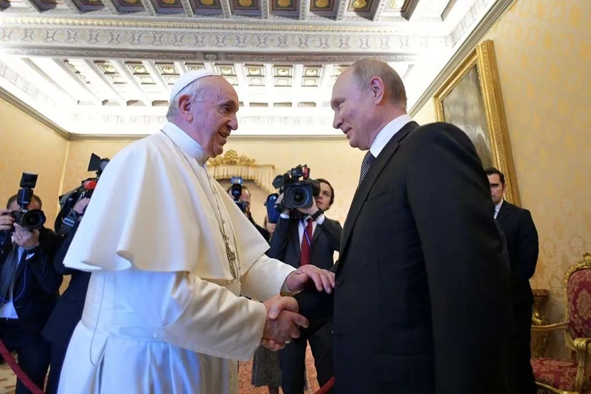 Папа і путін Папа і путін