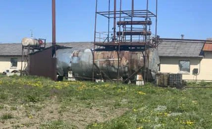 Щодня випускали до 5 тонн нафтопродуктів