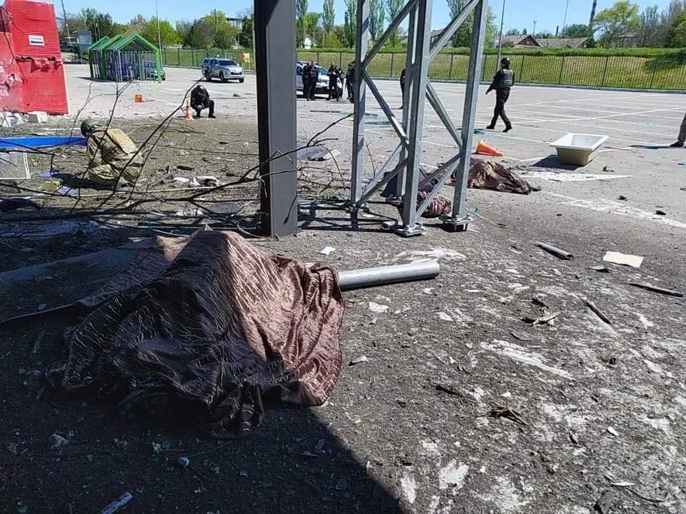 Окупанти обстрілюють Херсон та область - повідомляють про 17 загиблих за добу 1