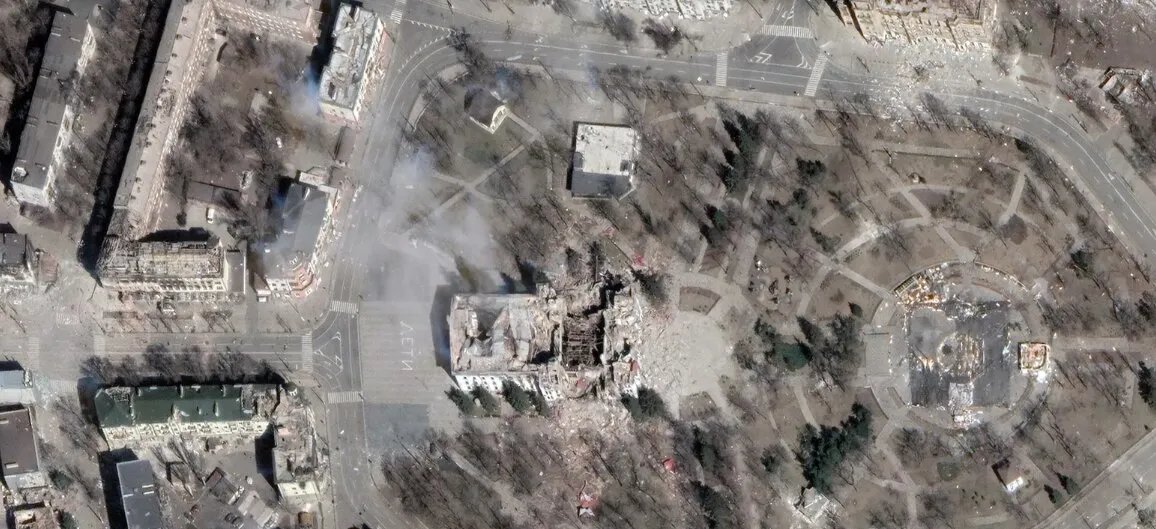 Драмтеатр у Маріуполі після вторгнення росії 