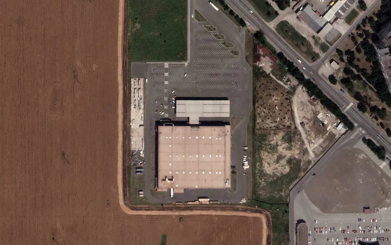 ТРЦ Маріуполя до вторгнення росії