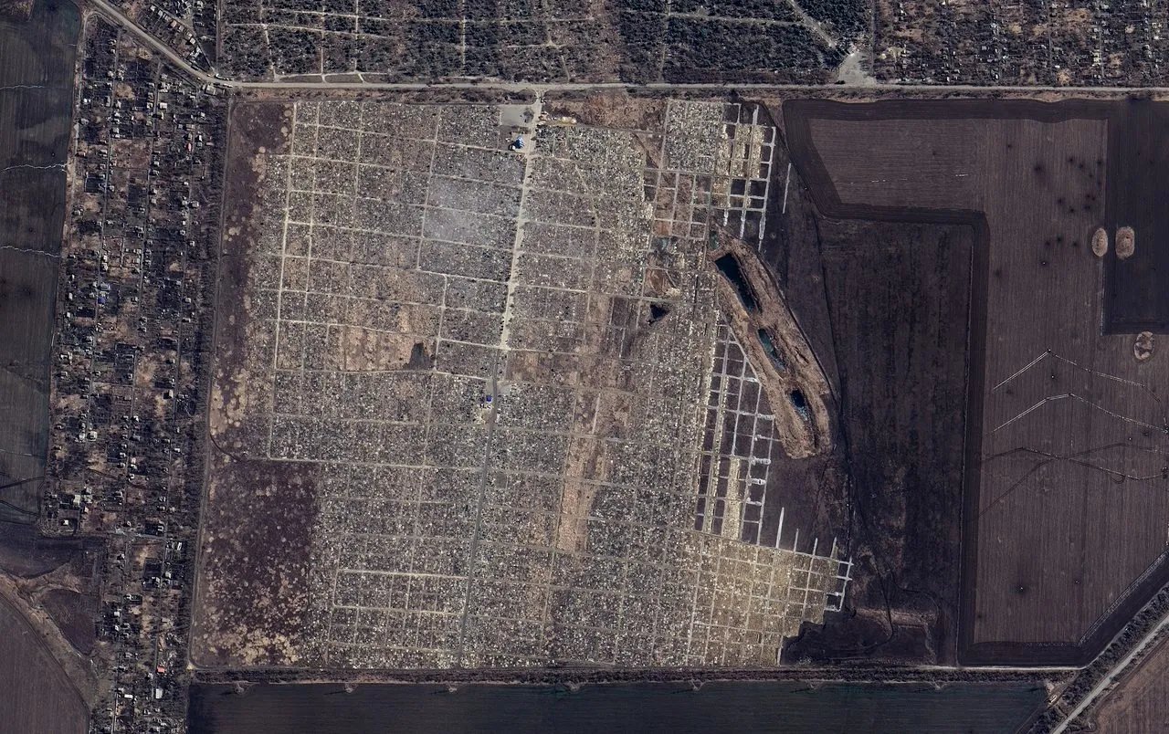 Кладовище у Старому Кримі після вторгення росії 