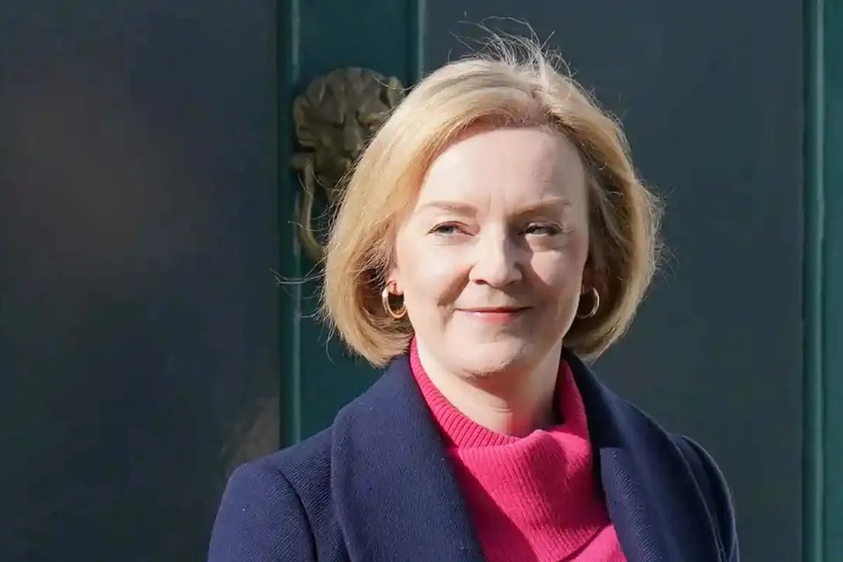 Ліз Трасс Ліз Трасс