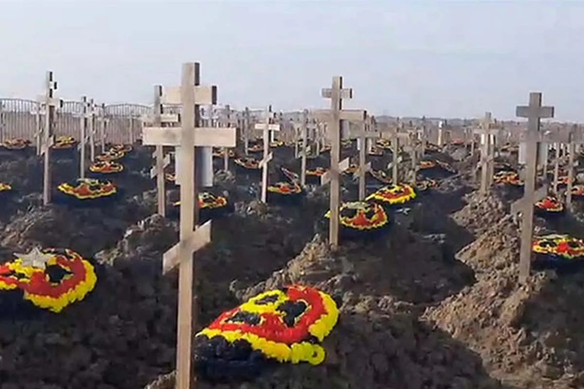 Могили "вагнерівців" Могили "вагнерівців"