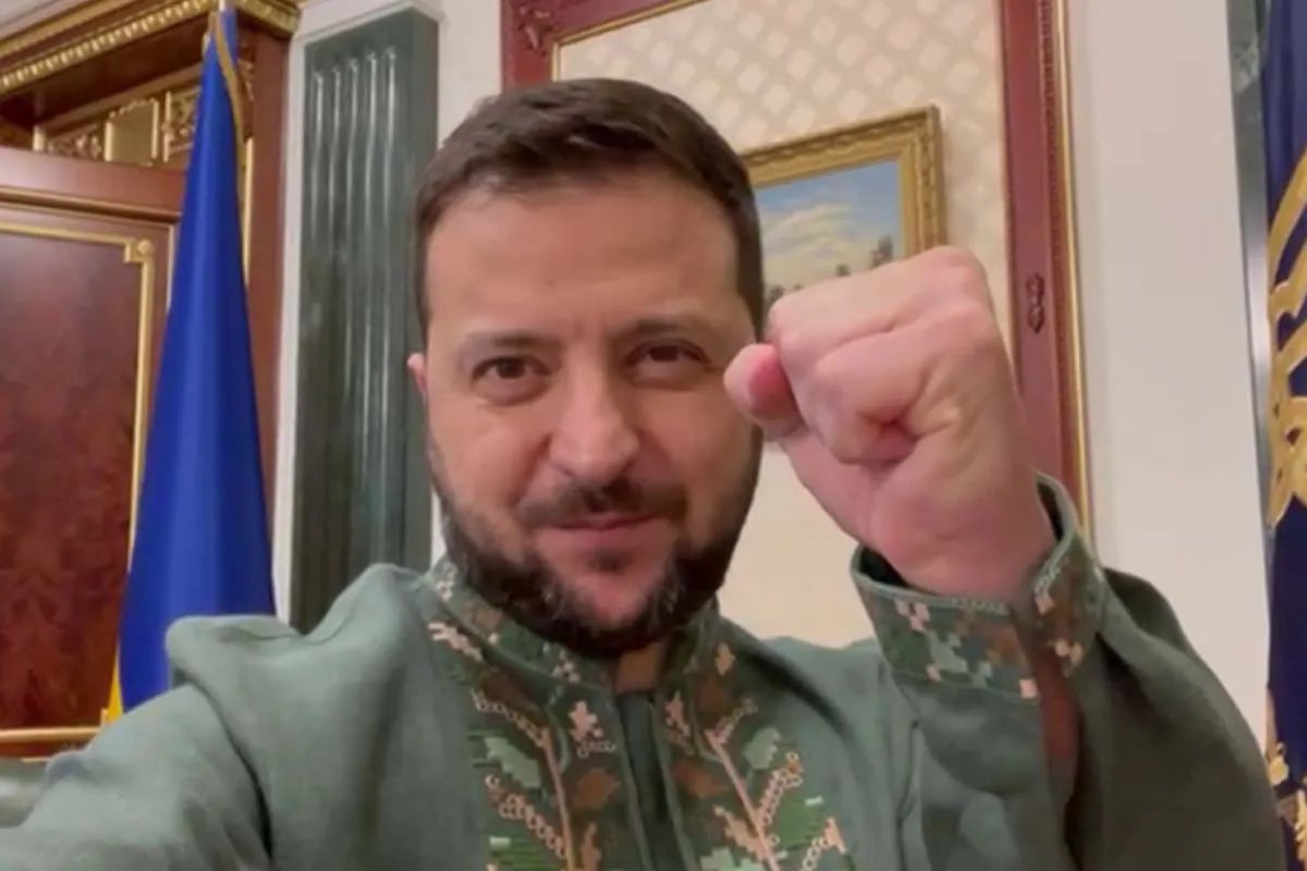 Вишиванка з дубовим листям Вишиванка з дубовим листям