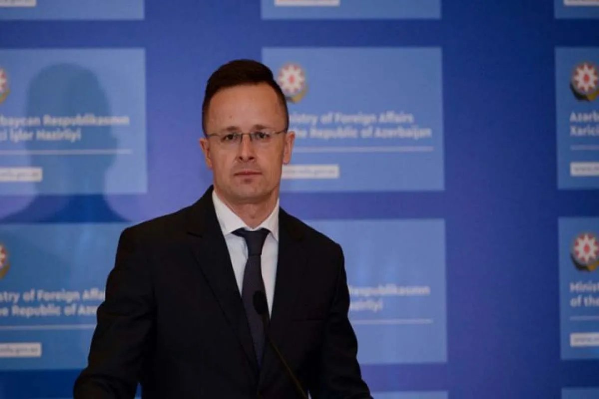 Петер Сіярто