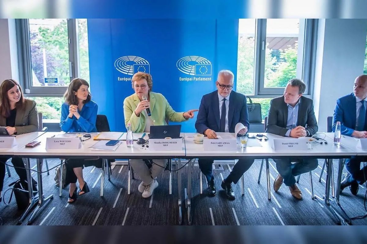 Депутати Європарламенту