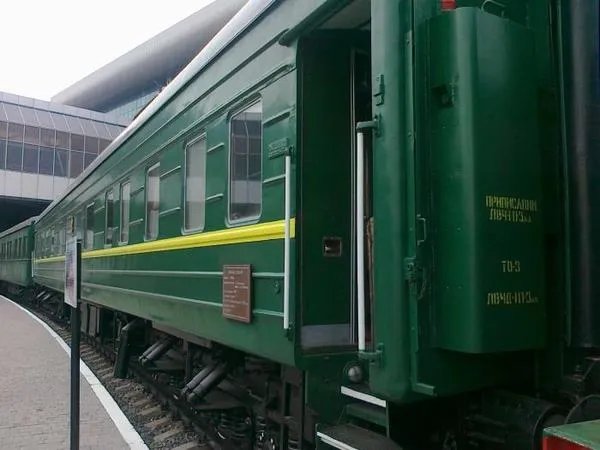 Выставка исторического подвижного состава на станции Киев-Пассажирский Выставка исторического подвижного состава на станции Киев-Пассажирский