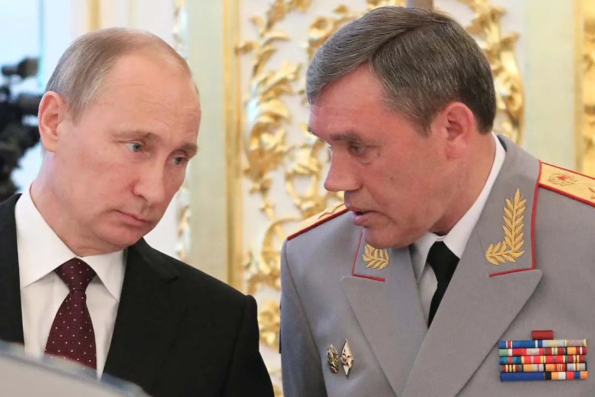Путин и Герасимов Путин и Герасимов