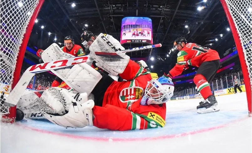 Німеччина - Угорщина (Фото: IIHF)