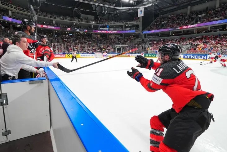 Канада – Чехия (Фото: IIHF)