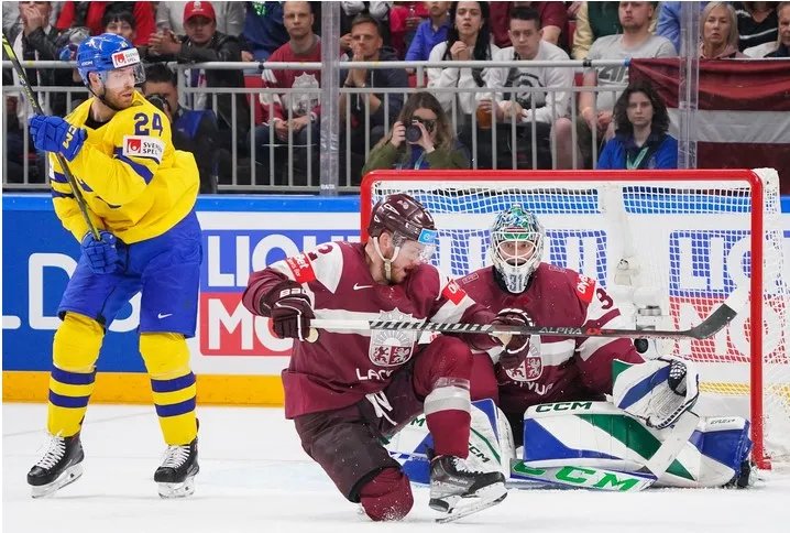 Швеція - Латвія (Фото: IIHF)