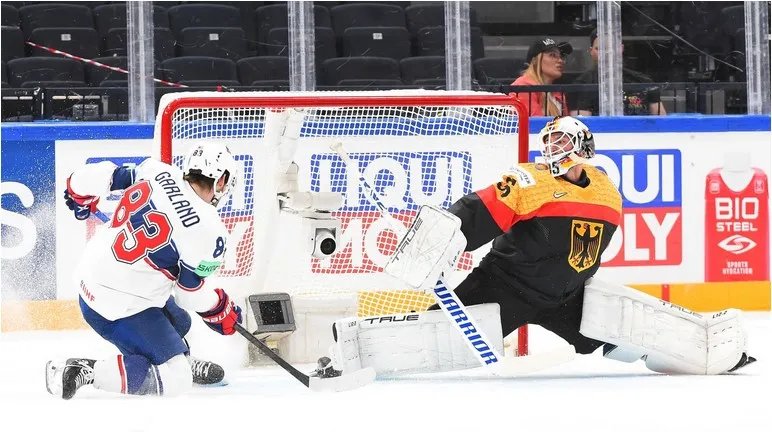 Атака збірної США (Фото: IIHF)