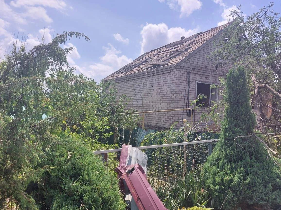 У будинку пробитий дах. Фото: Сергій Лисак