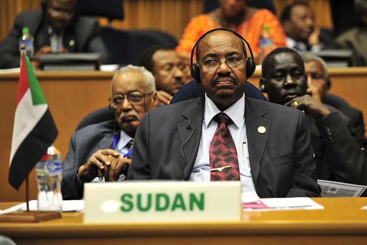 Омар Аль-Башир Омар Аль-Башир